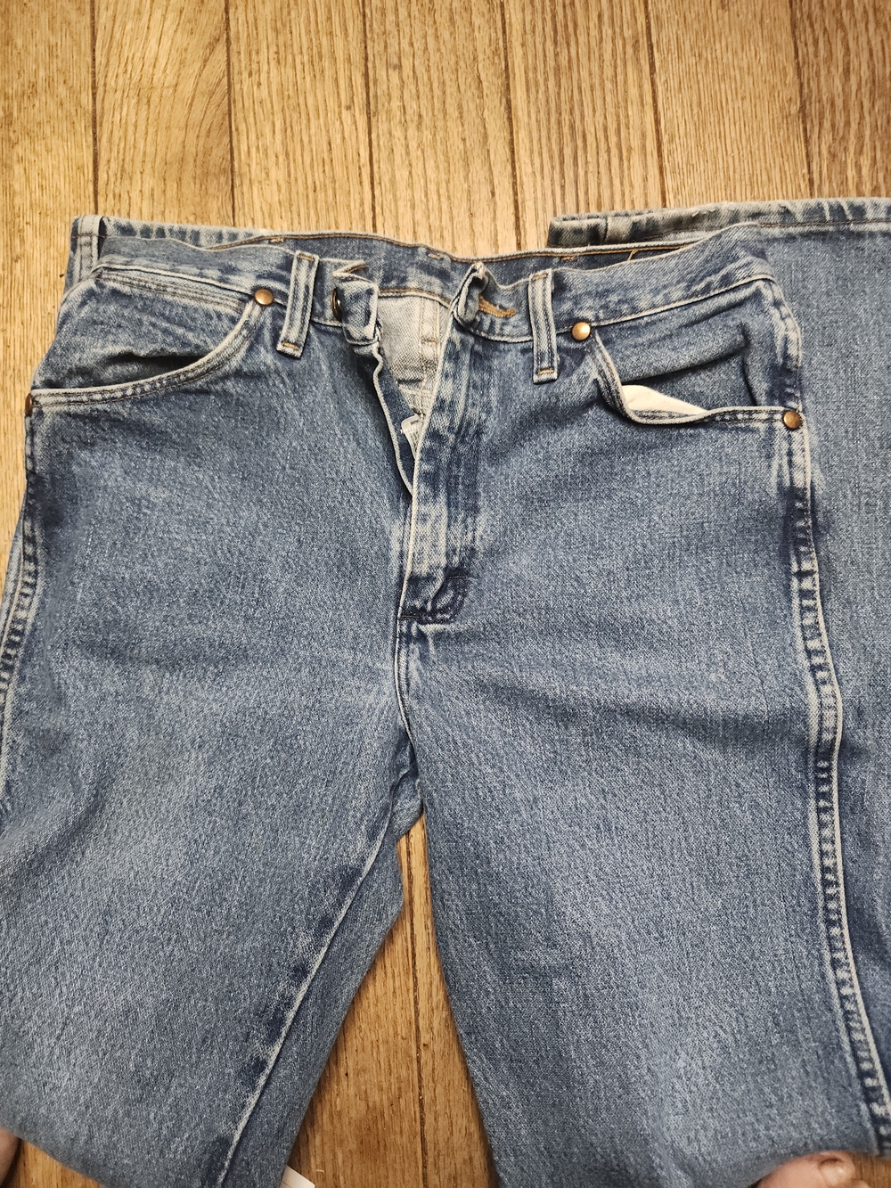 Wrangler Classic Blue Men’s Denim Jeans